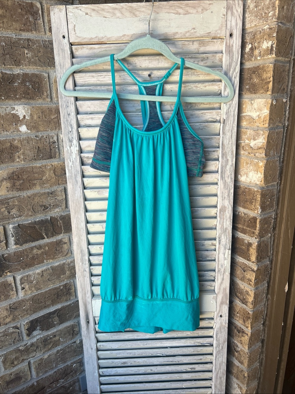 Women's Lululemon No Limits Tank Top with Built In Sports Bra mint green 6  very